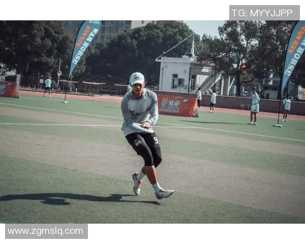 飞盘逆袭：成都飞盘队的奋斗与荣耀全纪录