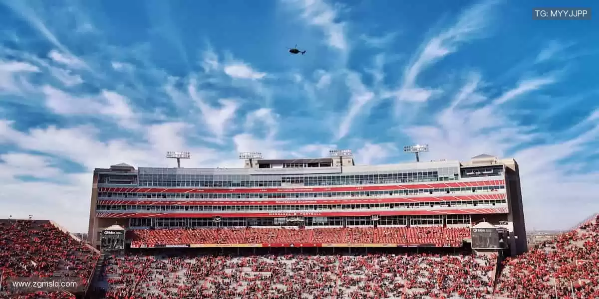 ⚽ 全球赛事盛宴，每一脚都点燃热血！🔥